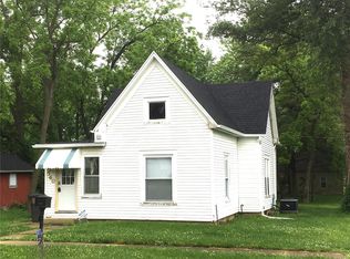 560 Alice Ave, Greenville, IL