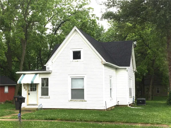 560 Alice Ave, Greenville, IL 62246