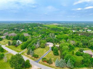 852 McDiarmid Dr, Hudson, WI 54016