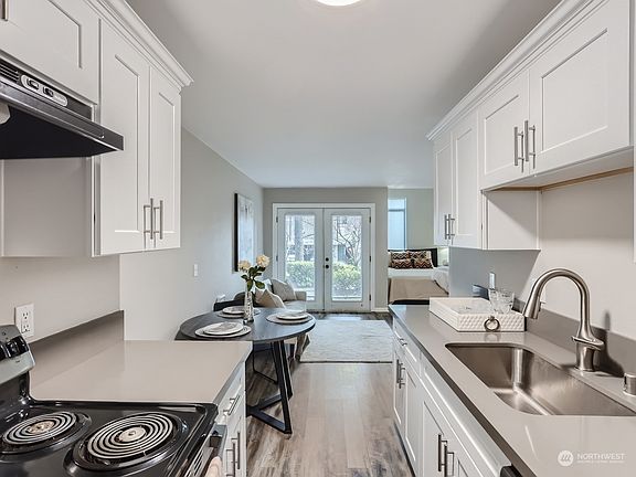 4th image of 6640 137th Avenue NE #469