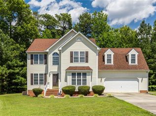 6400 Fairpines Rd, North Chesterfield, VA 23234