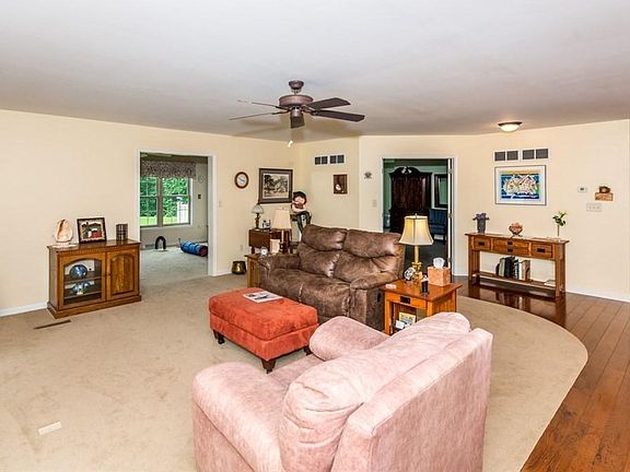 5th image of 1000 Cambridge Dr