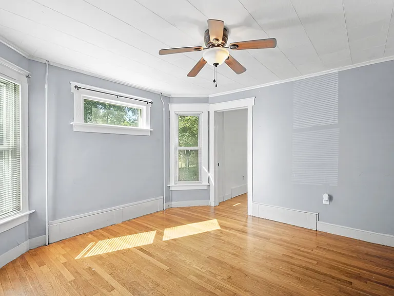 47 Rotary Ave #1 — Photo 8