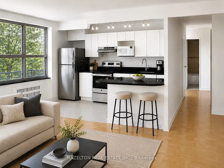 4 Sherbourne St N #302 — Photo 1
