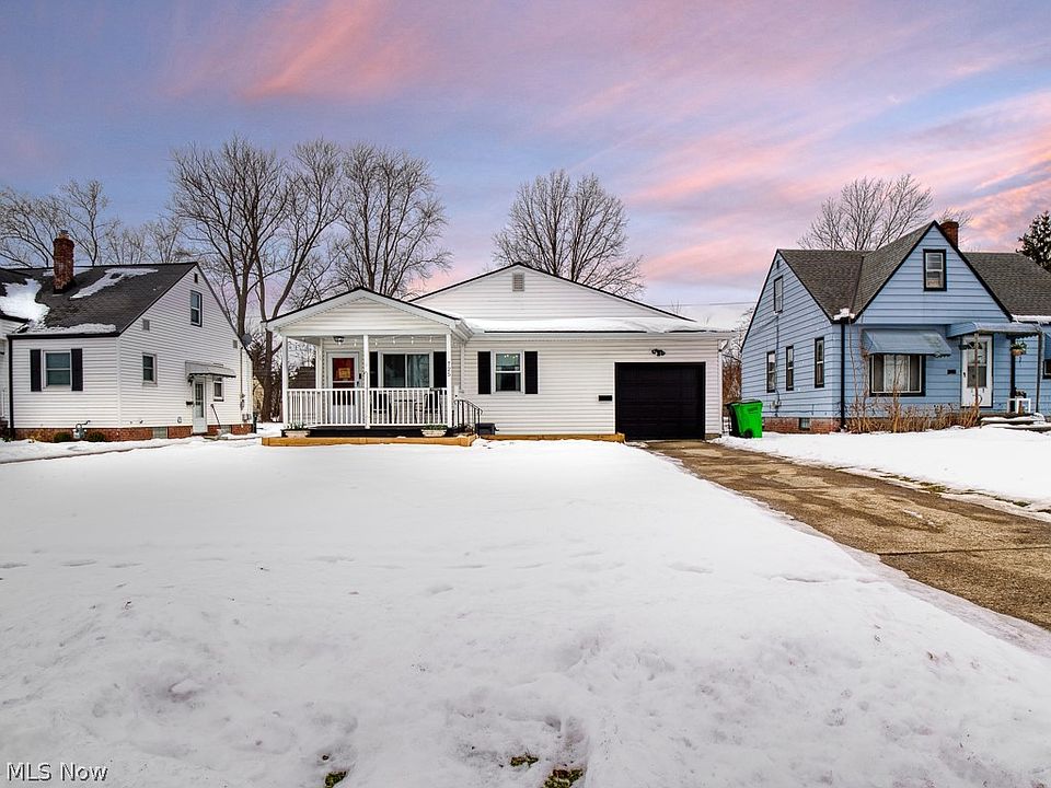 1st image of 725 Shakespeare Dr
