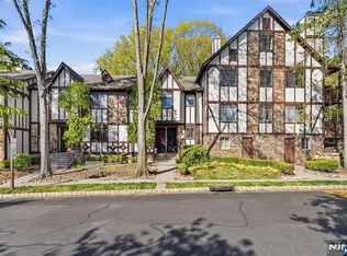 3711 Mark Twain Way, Mahwah, NJ 07430
