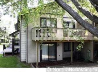 3142 Farnum Dr, Saint Paul, MN 55121