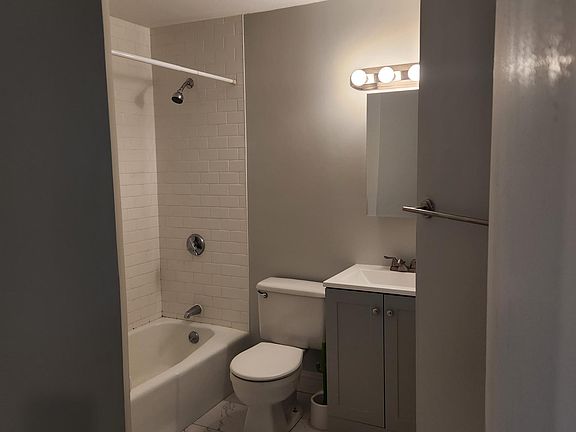 3rd image of 147 Cypress St