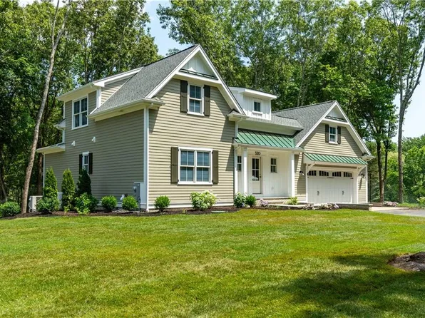 520 Greenbush Rd, Warwick, RI 02818