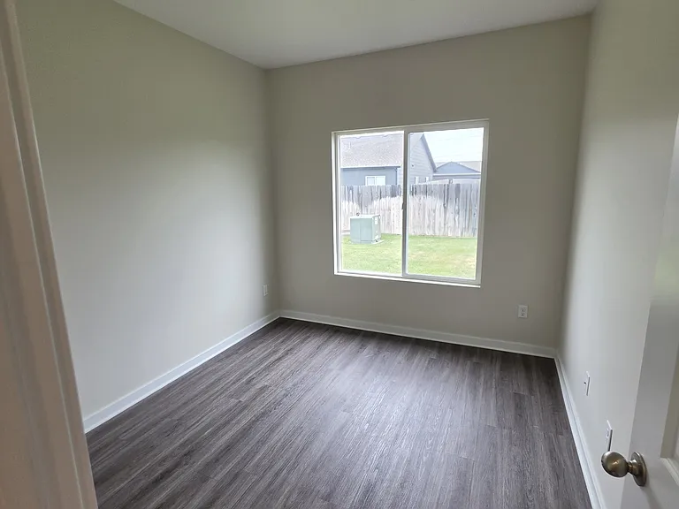 13477 W Haskell Ct — Photo 21