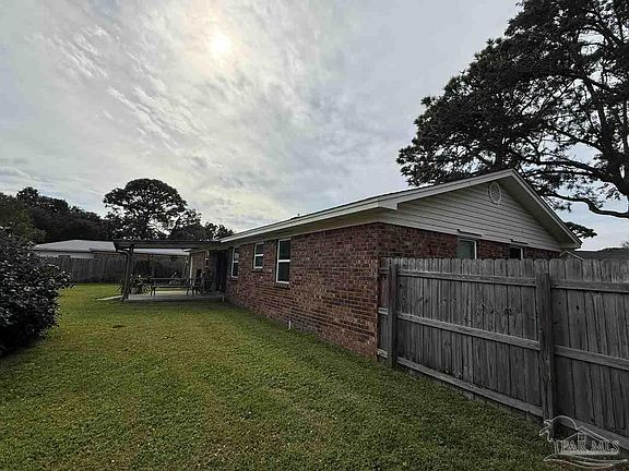 3rd image of 1372 El Sereno Pl