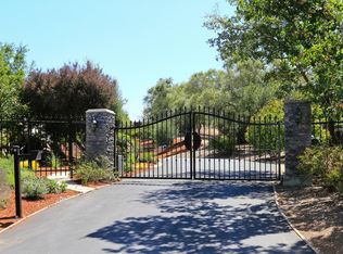 27220 Ohlone Ln, Los Altos Hills, CA 94022