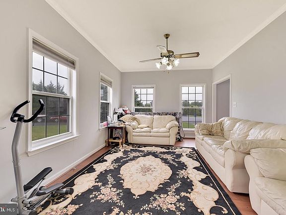 4th image of 13216 Gentry Dr