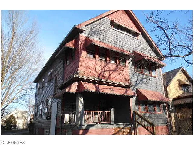 3843 E 142nd St photo 1