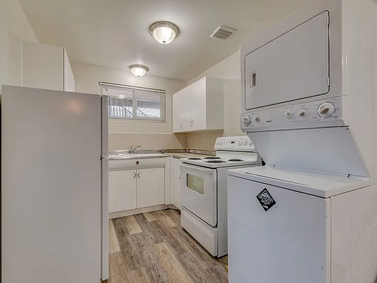 845 Belli Drive — Photo 6