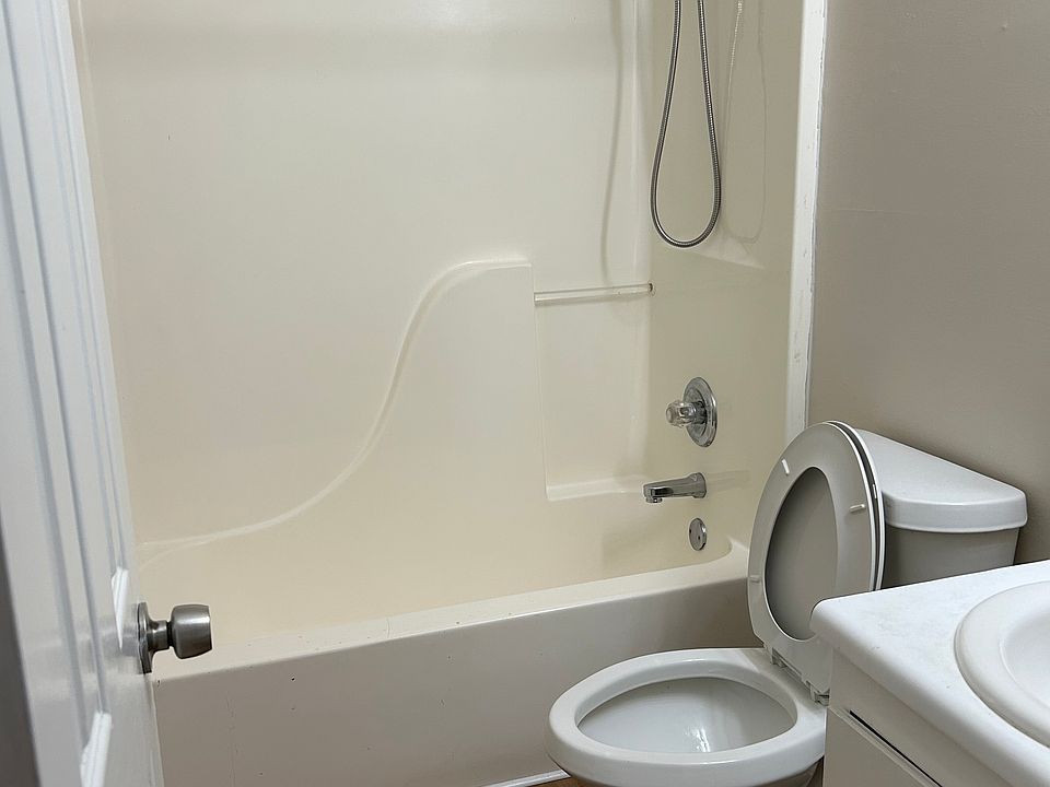2nd full bathroom