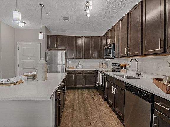 4th image of 7857 Jefferson Hwy #1333