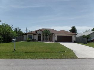 2562 SW Damron St, Port Saint Lucie, FL 34953