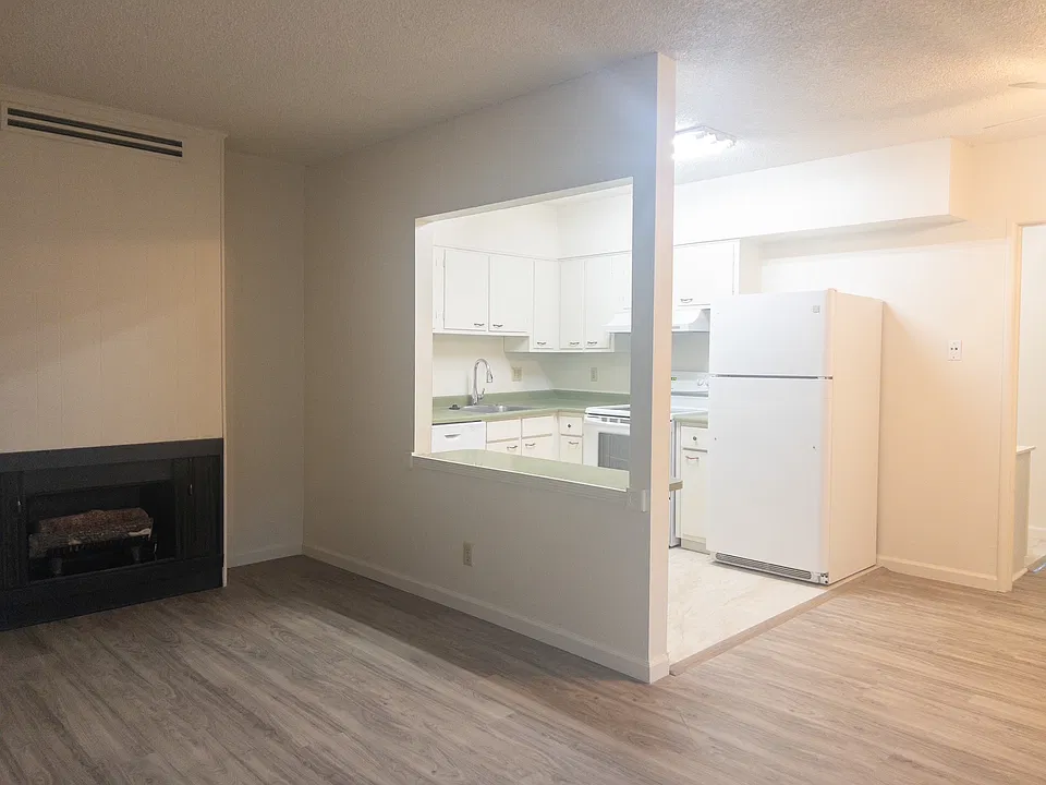 2311 P St #11
