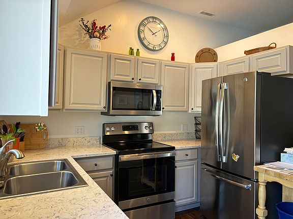 3rd image of 47 Bog Road #G2