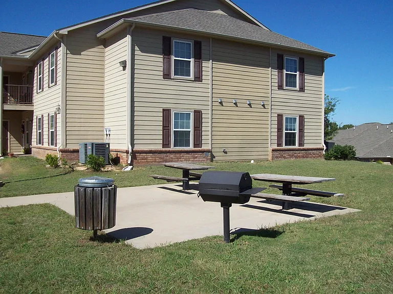 421 Talley Nichols Dr — Photo 10