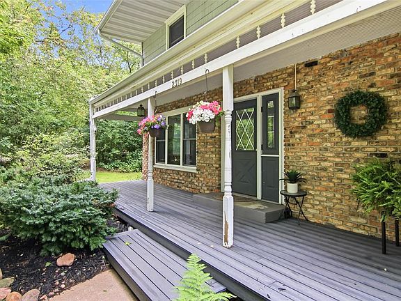 3rd image of 2319 Hillside Road