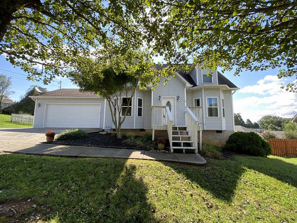 1st image of 4712 Country Ln