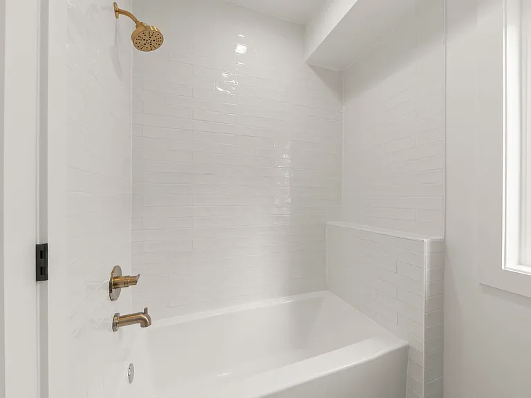 118 N President St — Photo 12