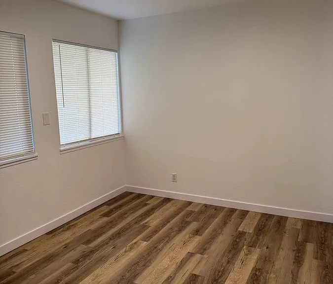 17 SW 2nd Ave #308 — Photo 10