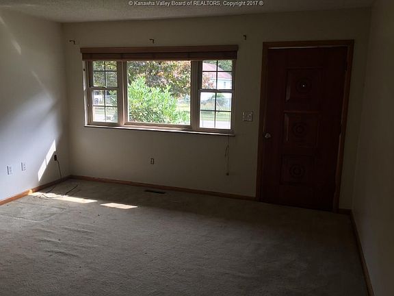 5th image of 7138 Kanawha State Forest Dr