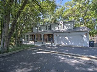 2343 Hawthorne Dr, Decatur, IL 62521