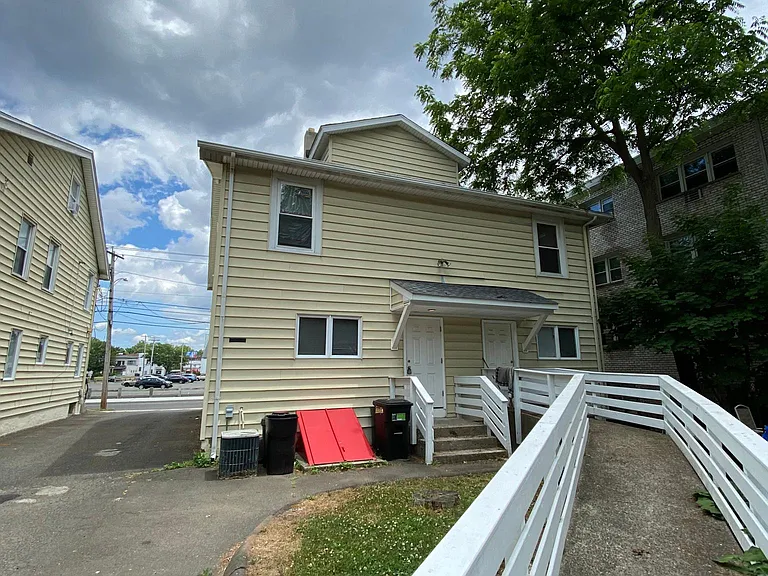 738 Savin Ave #1B — Photo 4