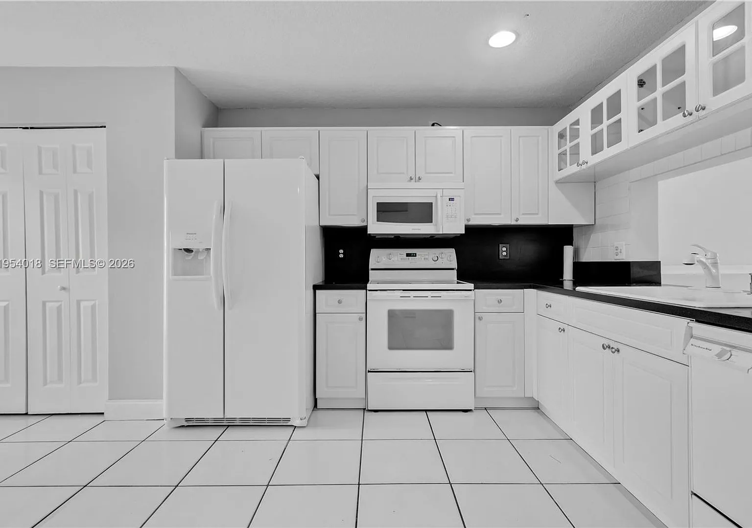 11668 SW 91st Terrace 11668, Miami, FL 33176 — Photo 1