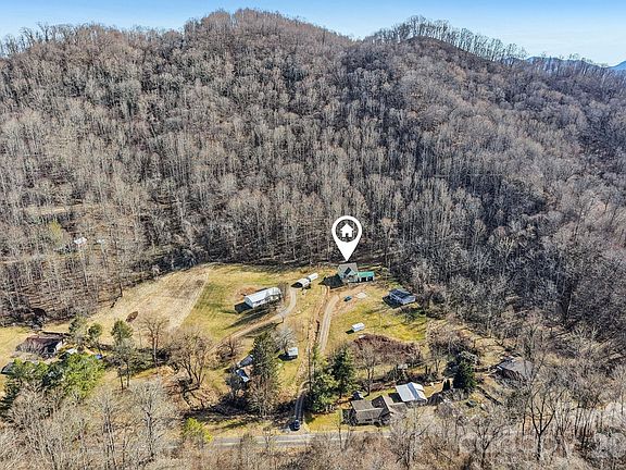 2nd image of 530 Wilson Cove Rd