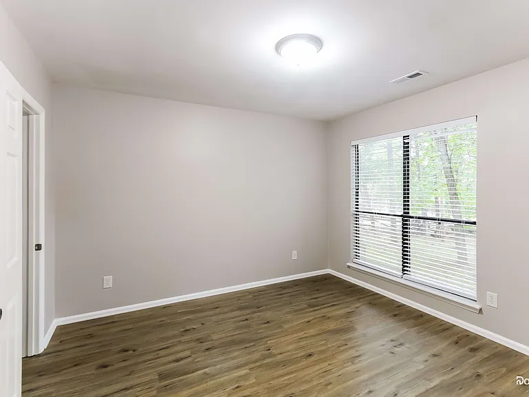 2201 Mary Ann Dr — Photo 8