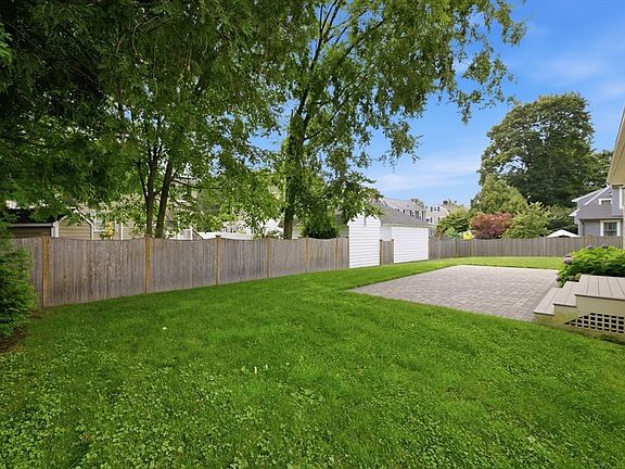 2nd image of 6 Lockway Rd