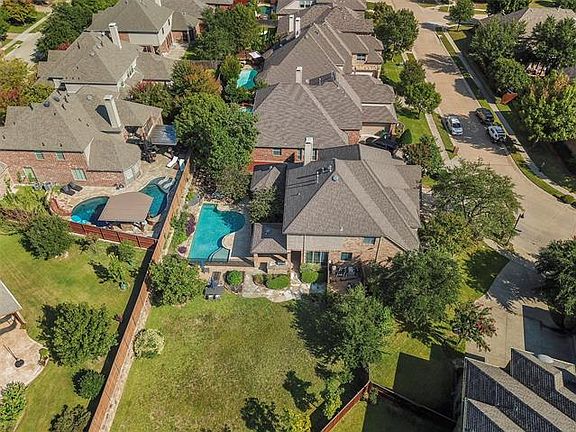 3rd image of 901 Canyon Wren Dr