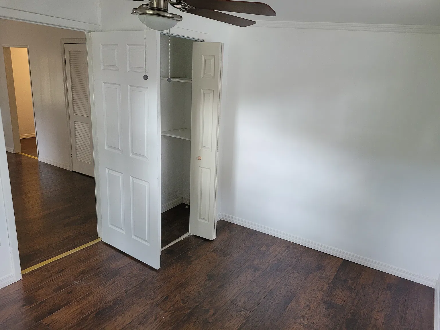 3 bed, 830 sqft, $1,375 — Photo 4