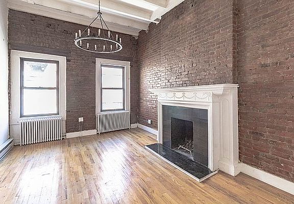 2nd image of 114 E 37th St #5AB
