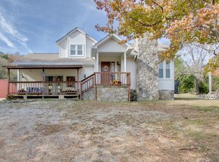 223 Bowman Branch Ln, Pleasant Shade, TN 37145