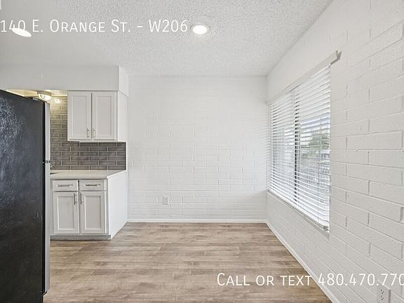 4th image of 1140 E Orange St #W206