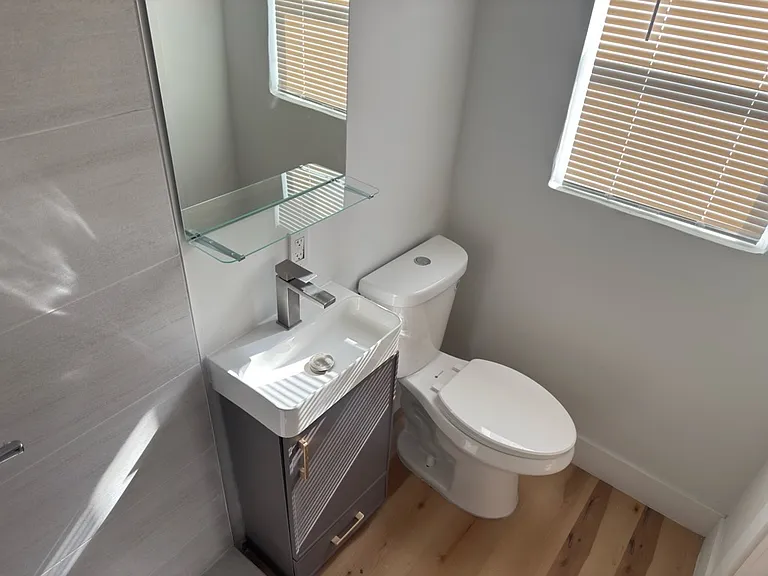 1838 McKinley St #2 — Photo 9