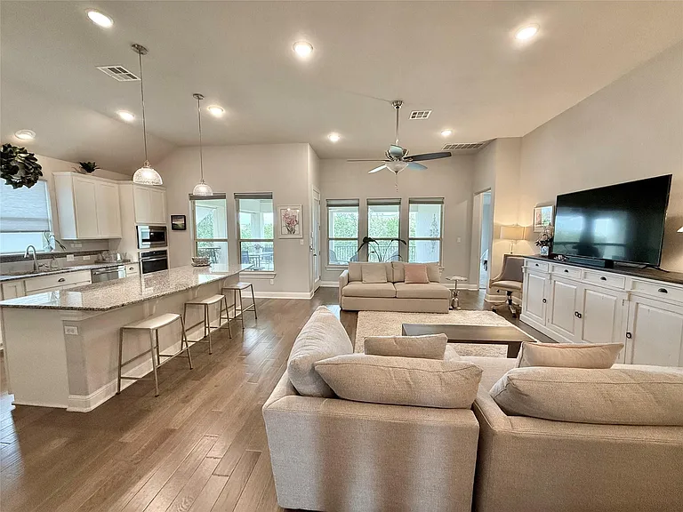 4309 Orange Blossom Pass — Photo 11