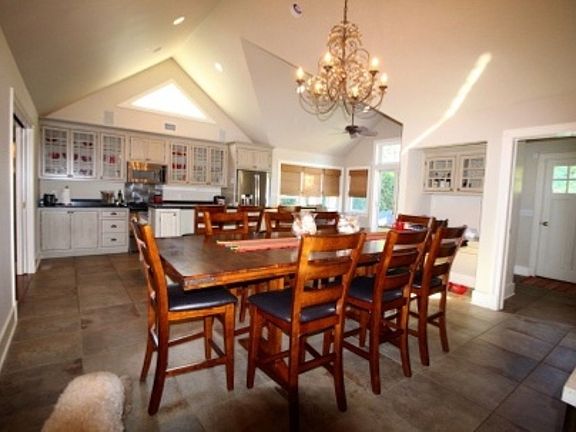 4th image of 133 Halsey Ln