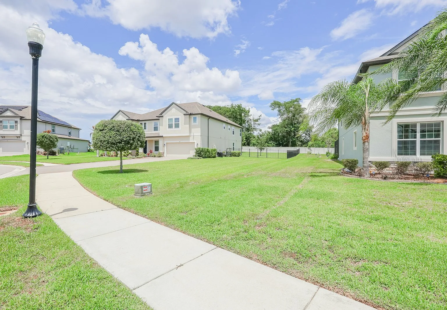 9841 Cabernet Avenue — Photo 3