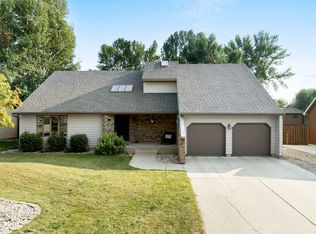 1325 17 1/2 Ave SW, Minot, ND 58701