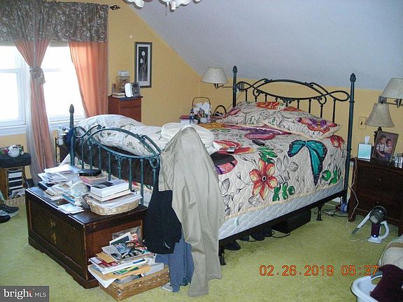 3rd image of 8 Wharton Ln