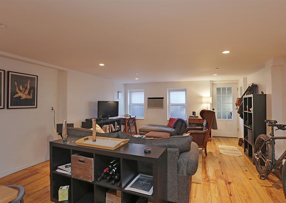 1st image of 463 Union St #1