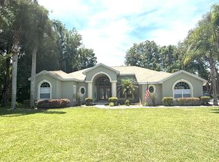 7552 River Country Dr, Weeki Wachee, FL 34607