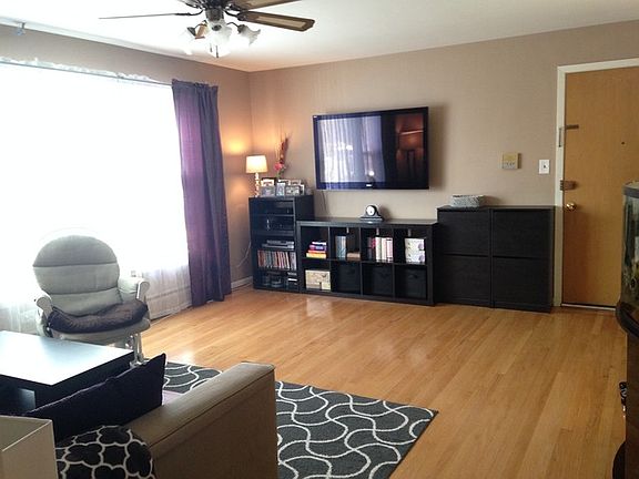 3rd image of 5559 W Edmunds St #7